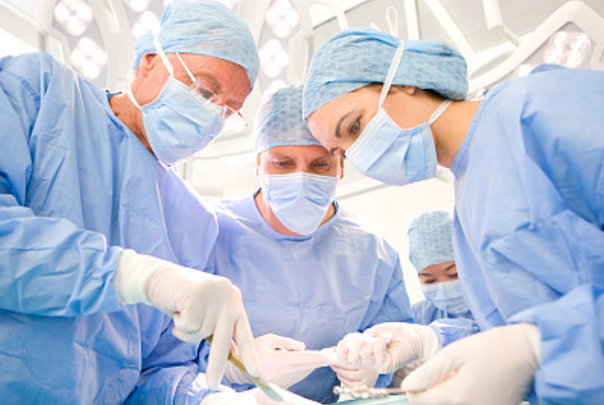 中國留學(xué)生在美遇天價手術(shù):收到1100多萬元賬單 中國留學(xué)生在美遇天價手術(shù):收到1100多萬元賬單